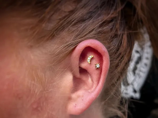 Double flat en or posé chez Tattoo on Move