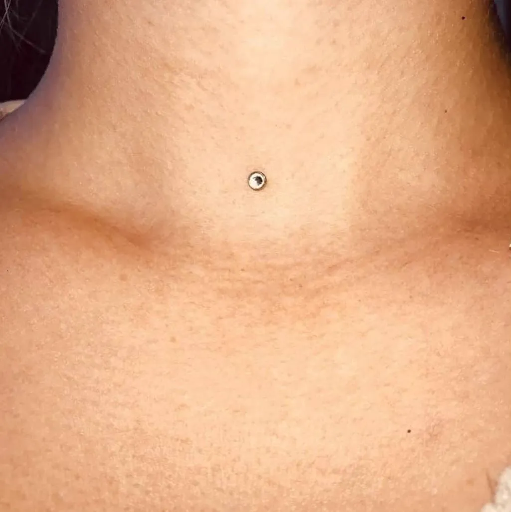 Tout savoir sur le piercing microdermal, photo 3 sur 8