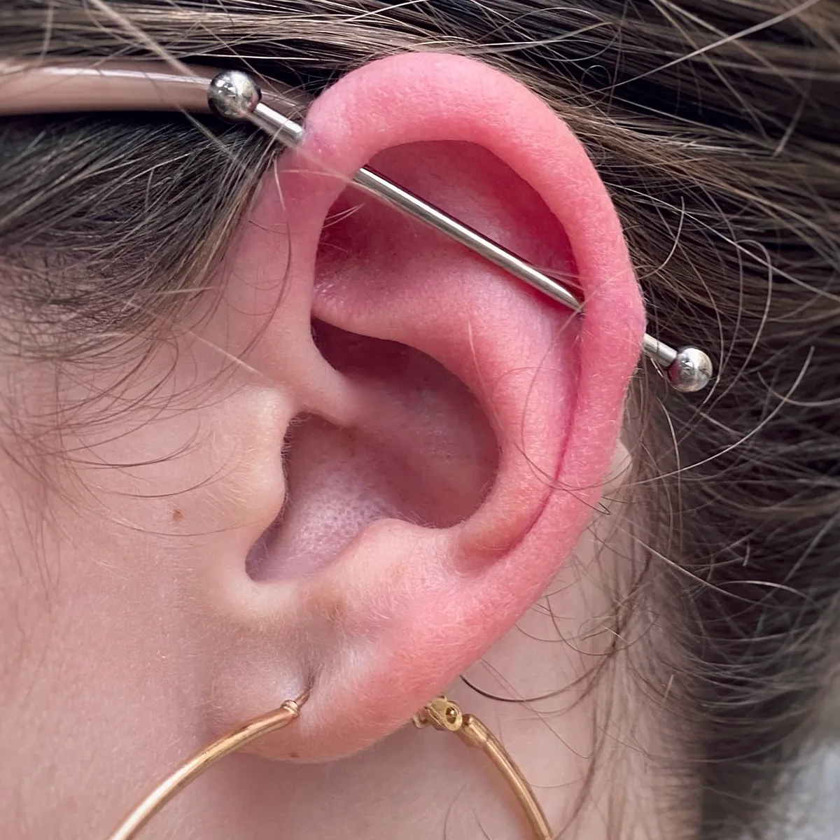 Tout savoir sur le piercing industriel, photo 2 sur 10