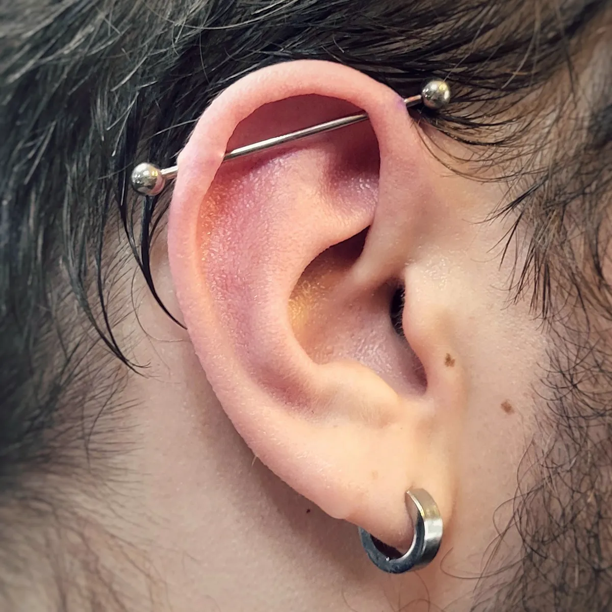 Tout savoir sur le piercing industriel, photo 3 sur 10
