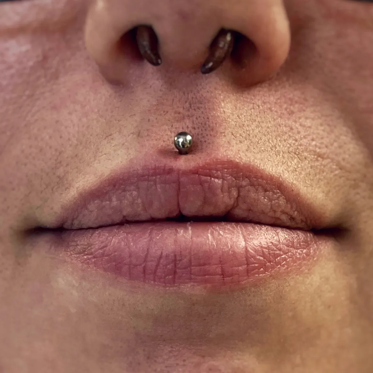 Tout savoir sur le piercing medusa, photo 2 sur 8