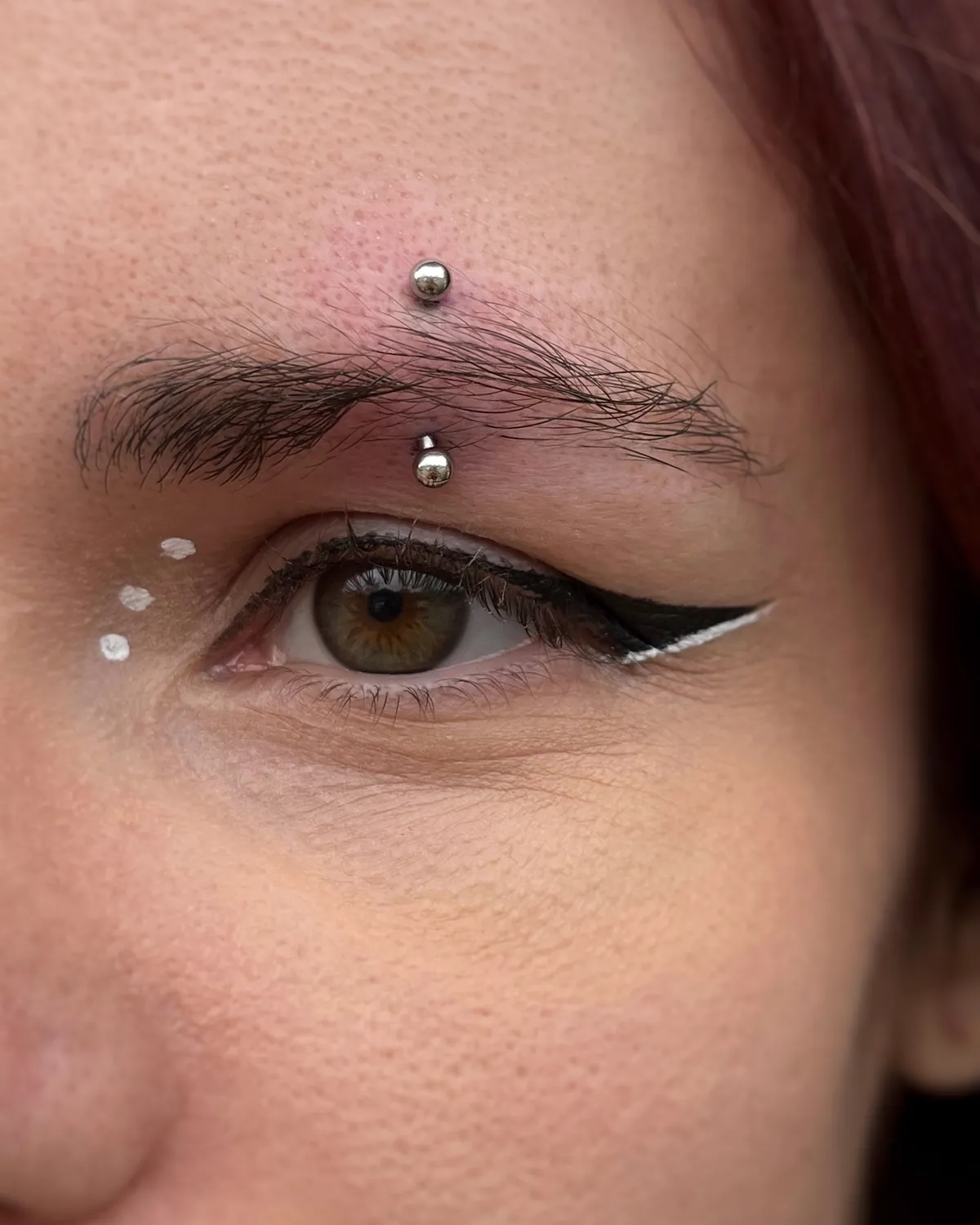 Tout savoir sur le piercing de l’arcade, photo 13 sur 14