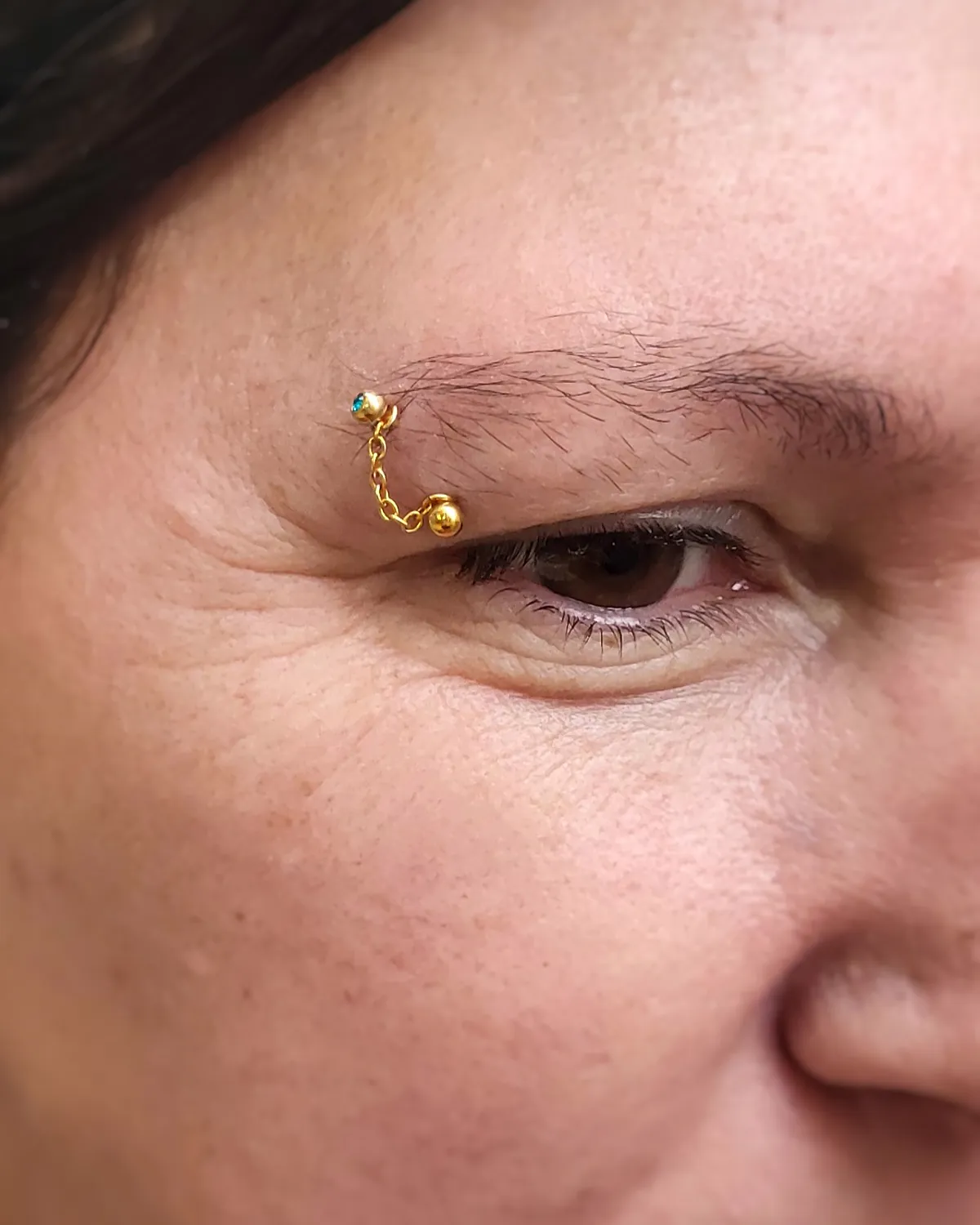 Tout savoir sur le piercing de l’arcade, photo 6 sur 14