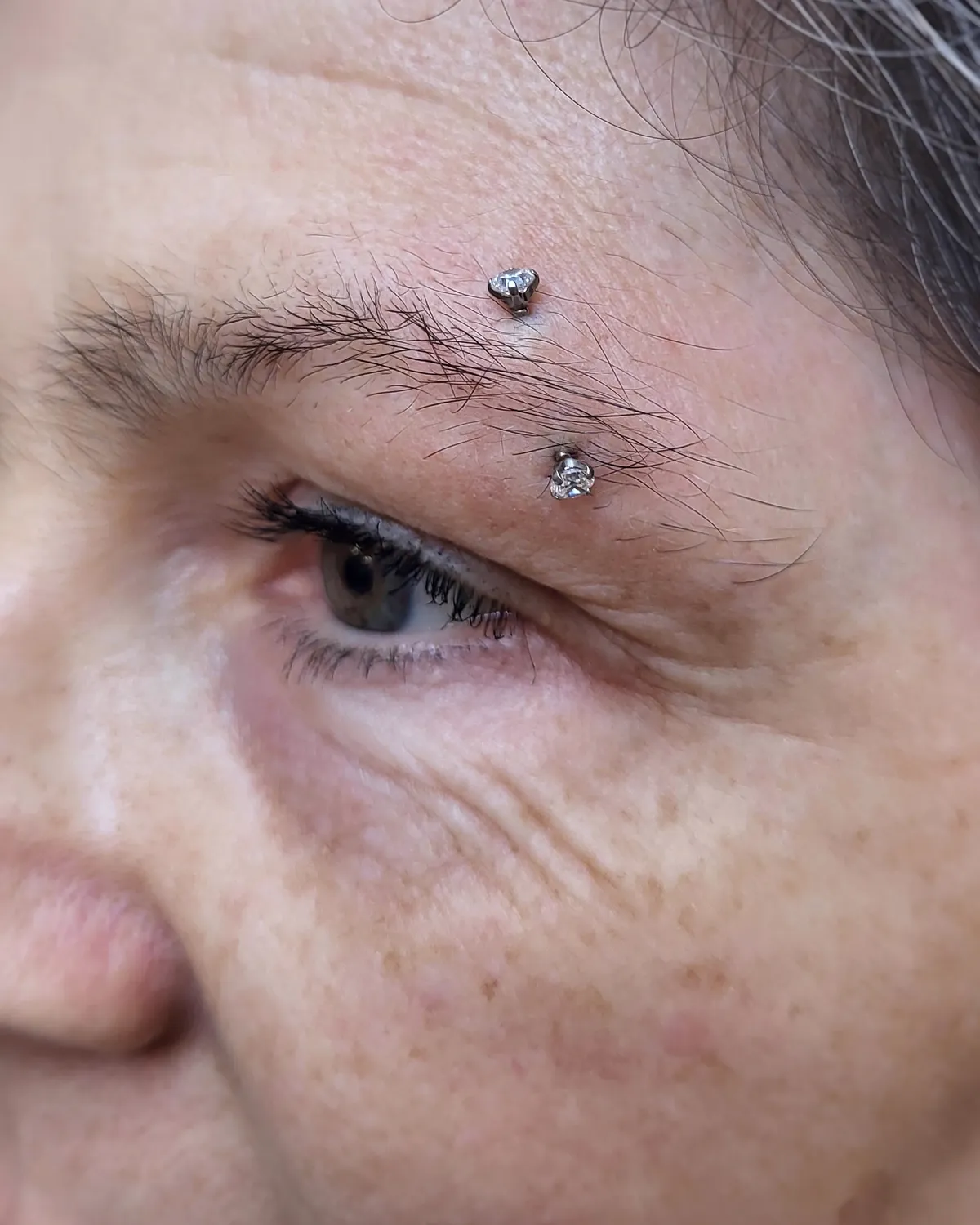 Tout savoir sur le piercing de l’arcade, photo 9 sur 14