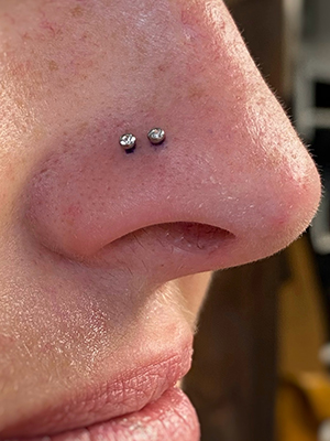 Piercing Double Nostril