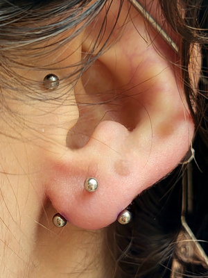 Piercing Lobe transversal Bijou Titane