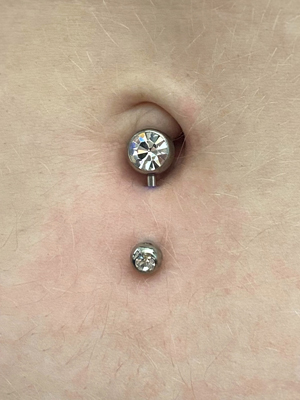 Piercing Nombril Inversé