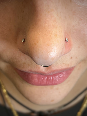 Piercing Nostril symétrique