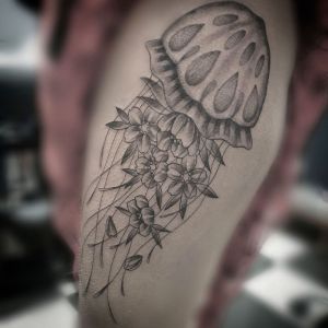sophia_tattoo-on-move_tatouage_tattoo_meduse_fleur