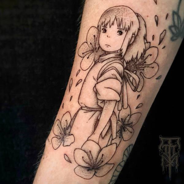 patricia_noirdejais_noir-de-jais_tattoo-on-move_fine-line-tattoo_chihiro_miyazaki_ghibli_bras_manga_fleurs-cerisier_original