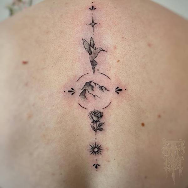 patricia_noirdejais_noir-de-jais_tattoo-on-move_fine-line-tattoo_soleil_rose_montagne_colibri_etoile_original