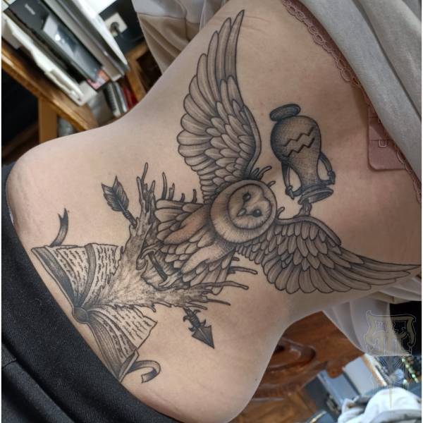 Sophiamay_tattoo-artist_tattoo-on-move_blackandgrey_owl_book_100224_original