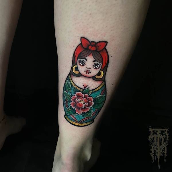tony_kaboom_tattoo-on-move_old-school_color_matriochka_flowers_original